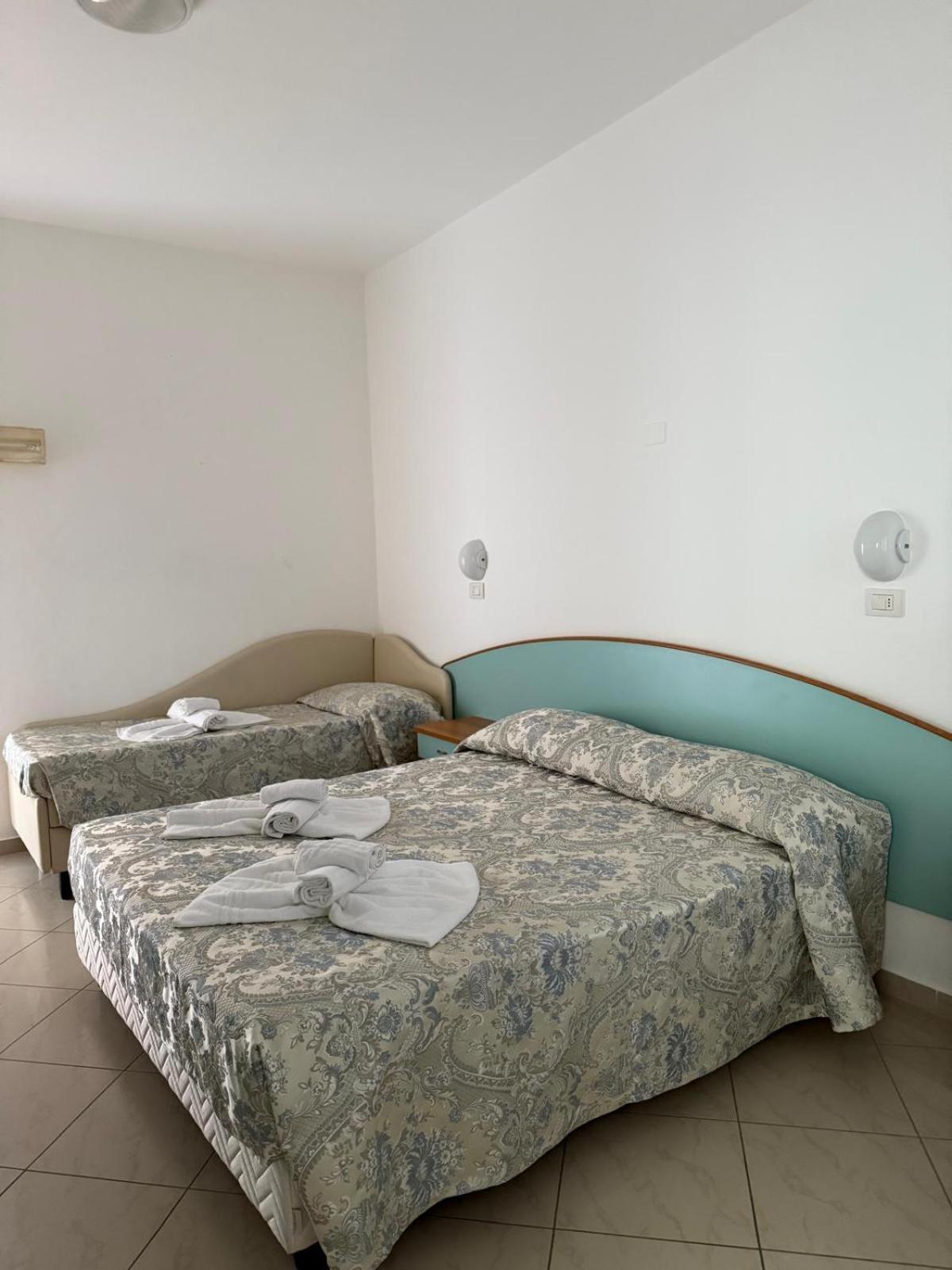 Hotel Spiaggia Villa Paola Белариа-Игеа Марина Екстериор снимка