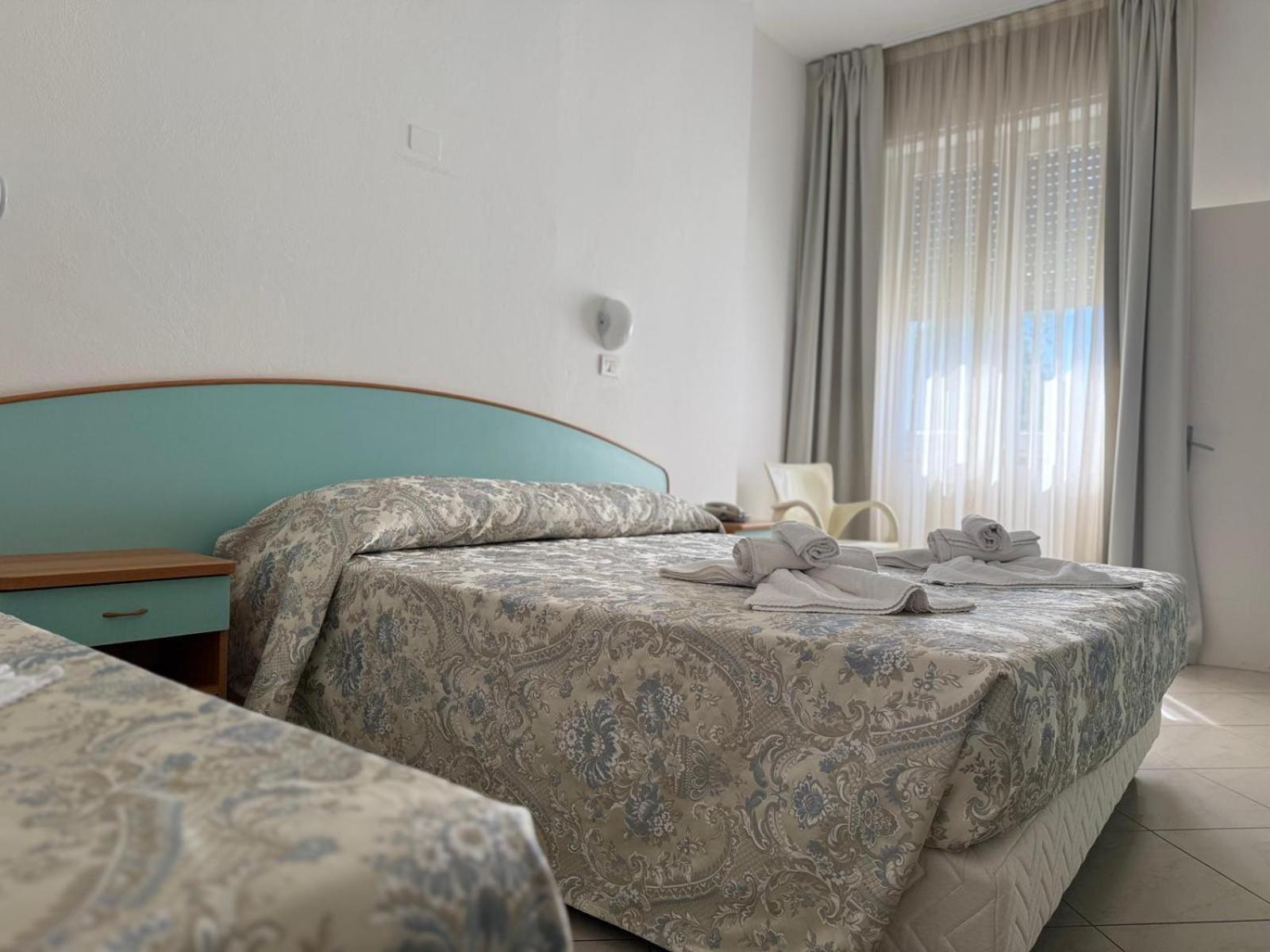 Hotel Spiaggia Villa Paola Белариа-Игеа Марина Екстериор снимка