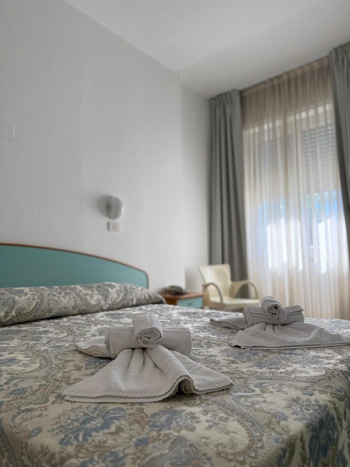 Hotel Spiaggia Villa Paola Белариа-Игеа Марина Екстериор снимка